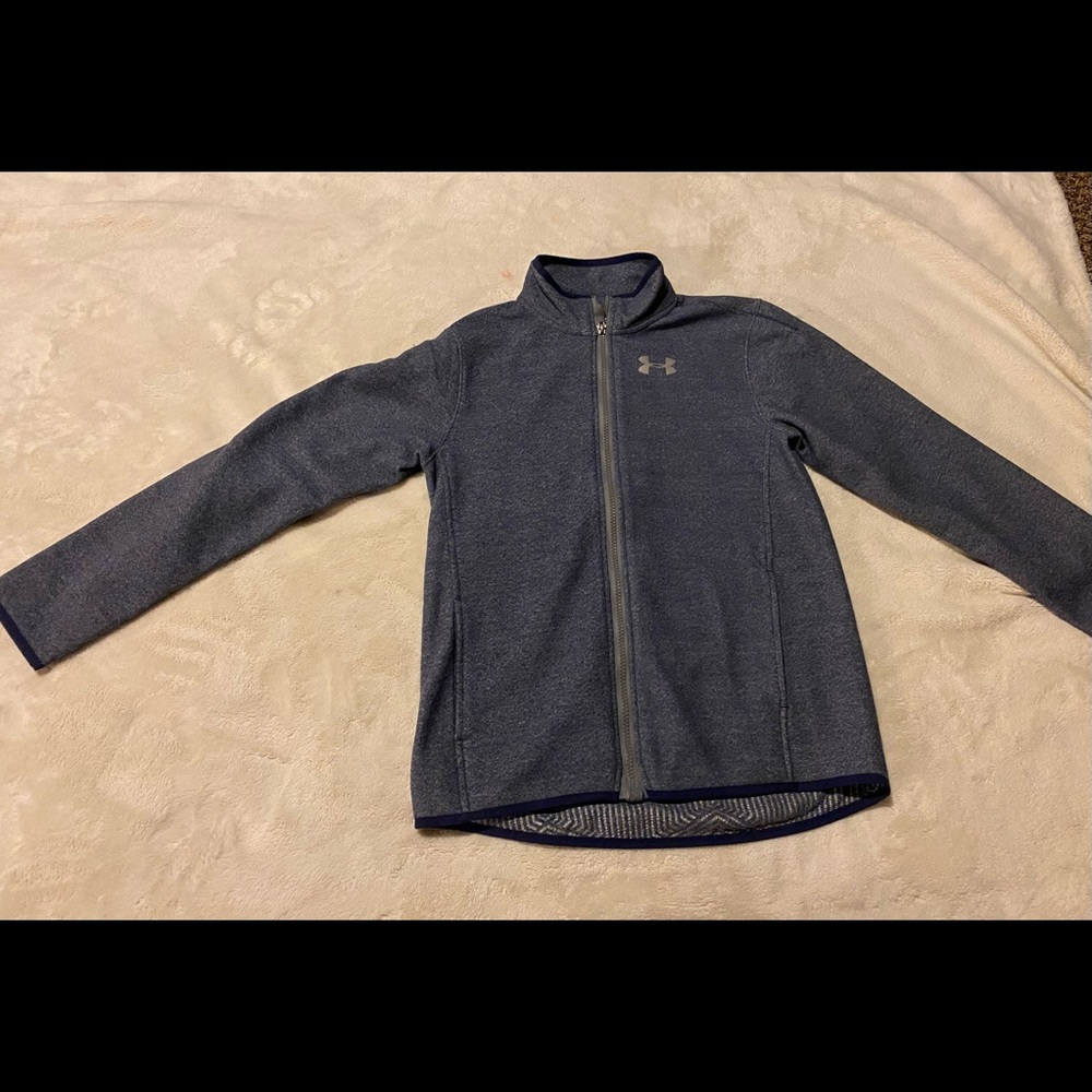 Under Armour boys large sweater